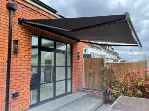 Awning with black base