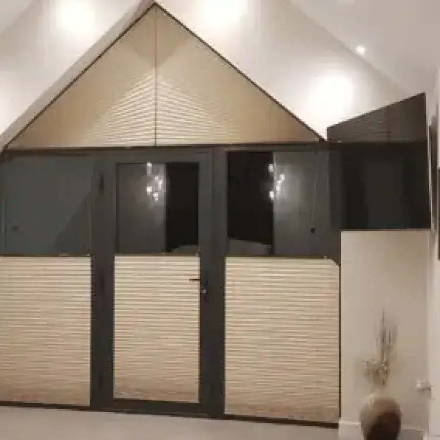 Cream bespoke apex window blinds