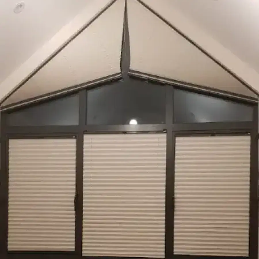 Cream apex blinds
